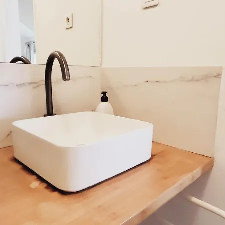 Le Rivetstud A 20 Min Paris 아파트 르 플레시-로뱅송