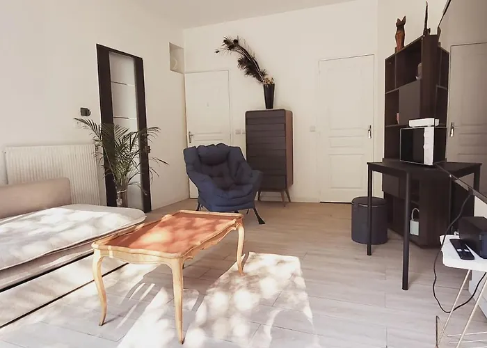 Le Rivetstud A 20 Min Paris Le Plessis-Robinson