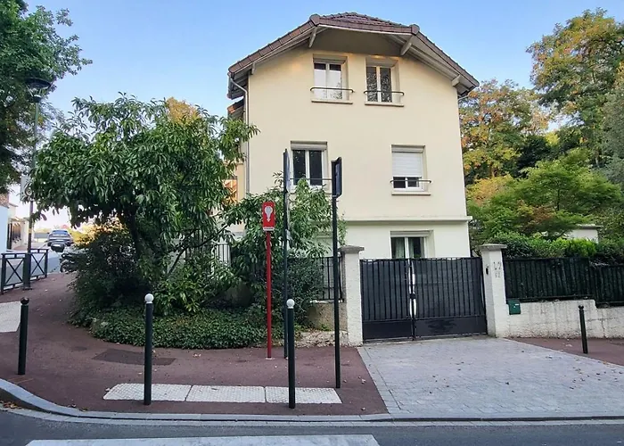 Le Rivetstud à 20 Min Paris Apartamento Le Plessis-Robinson